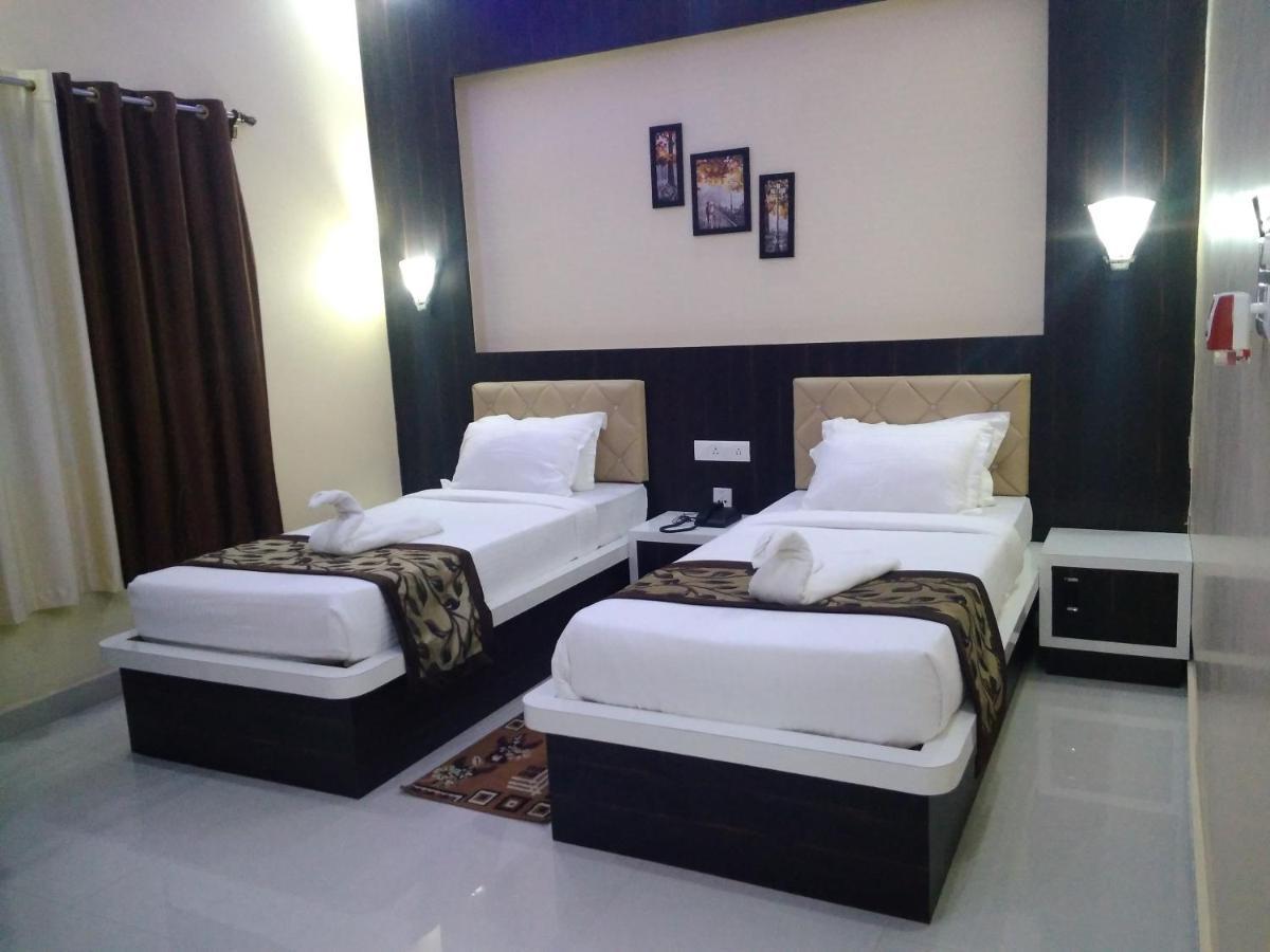 Hotel Mariya Bodhgaya Bagian luar foto