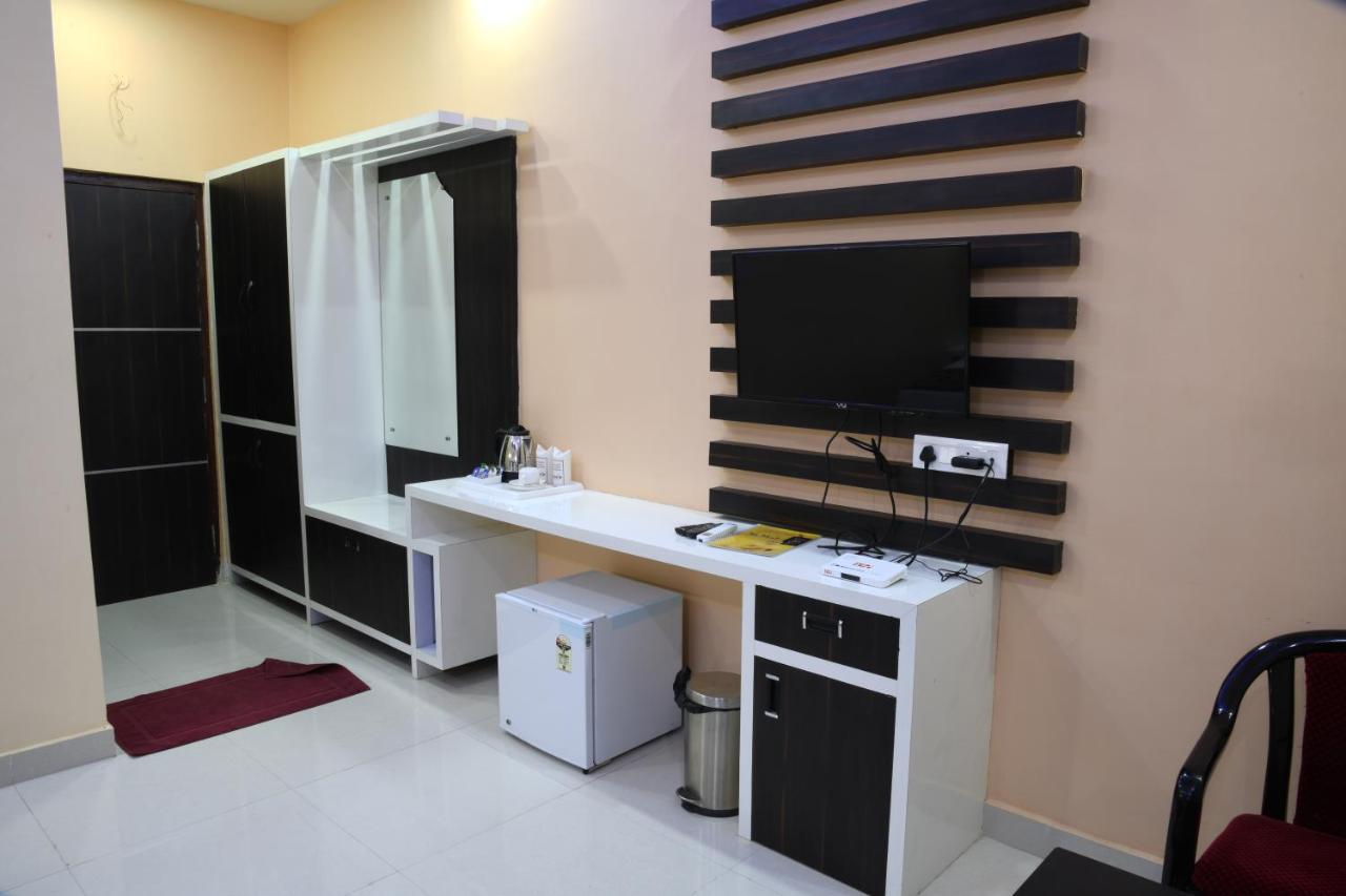 Hotel Mariya Bodhgaya Bagian luar foto
