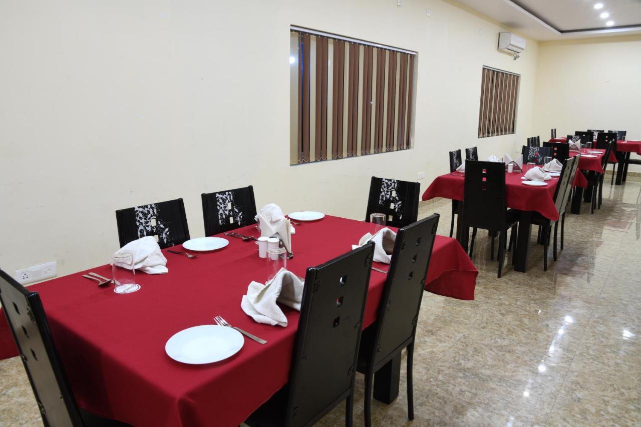 Hotel Mariya Bodhgaya Bagian luar foto