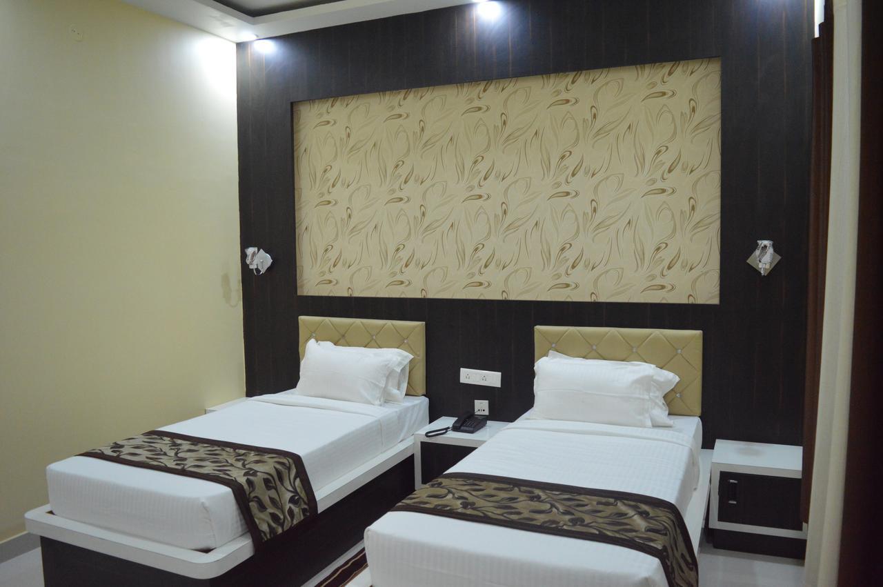 Hotel Mariya Bodhgaya Bagian luar foto