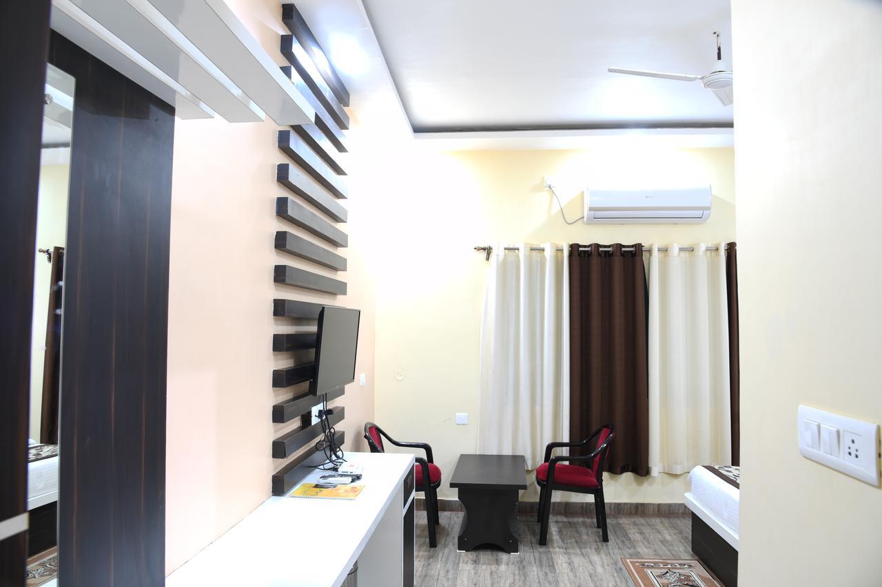 Hotel Mariya Bodhgaya Bagian luar foto