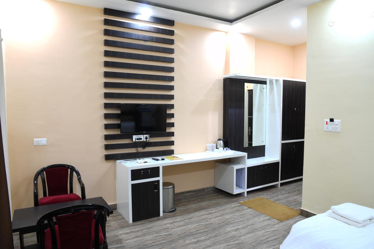 Hotel Mariya Bodhgaya Bagian luar foto