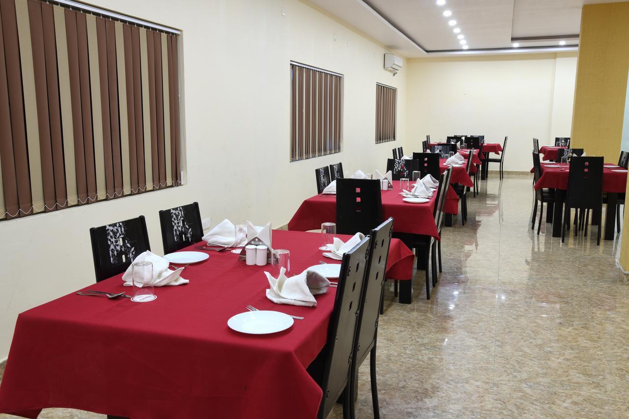 Hotel Mariya Bodhgaya Bagian luar foto